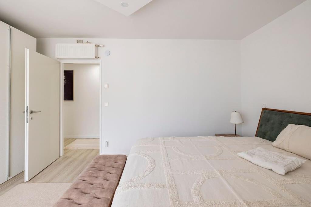 The Viendia Residence Wina Bagian luar foto